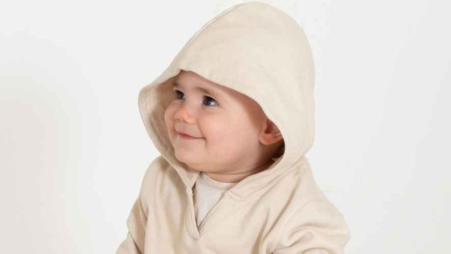 SUSTAINABLE HOODIE